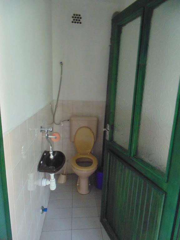 Huta Vendeghaz Hotel Kishuta Buitenkant foto