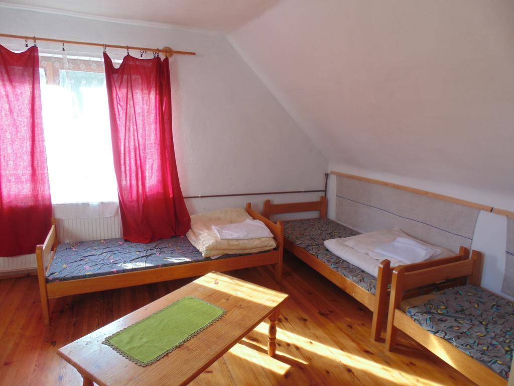 Huta Vendeghaz Hotel Kishuta Buitenkant foto