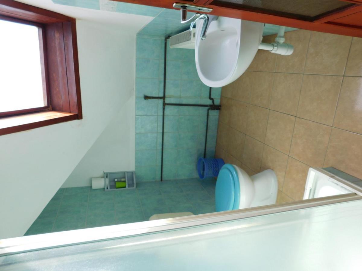 Huta Vendeghaz Hotel Kishuta Buitenkant foto